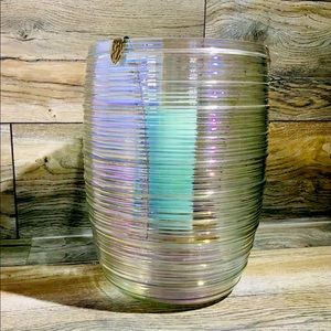 Pearlescent hurricane glass candleholder